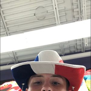 Meet your Posher, Jonathan